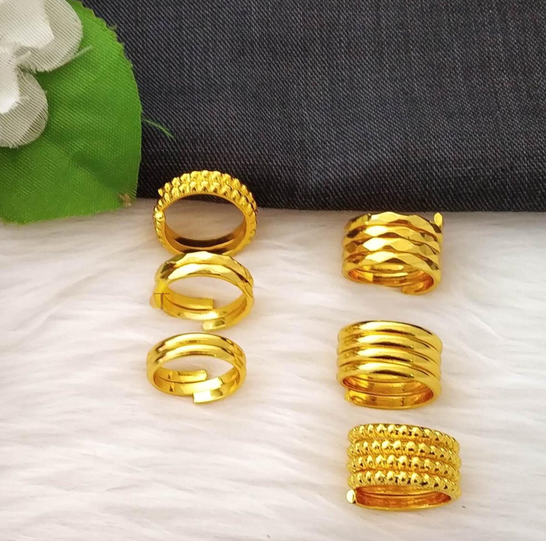 Gold Mangalsutra Design 4